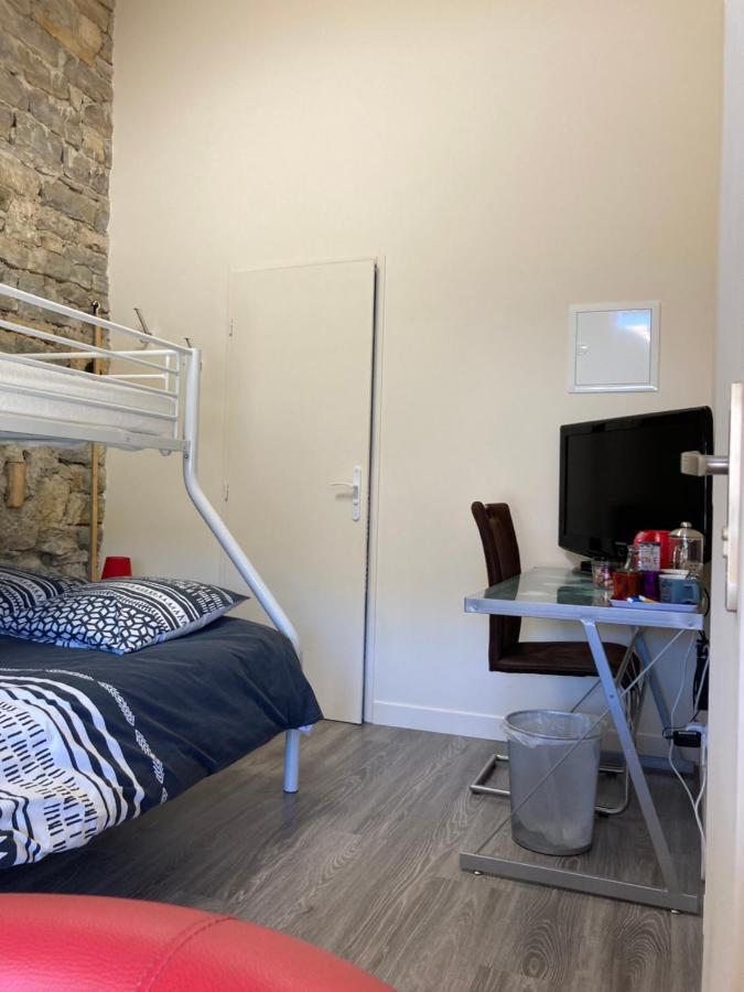 La Chambre du Tonneau Montigny-sur-l'Ain Extérieur photo